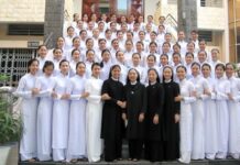 Liên hệ Ơn gọi