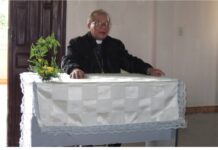 Đức Cha Antôn-Giám Mục Giáo Phận Đà Lạt ghé thăm Tập viện