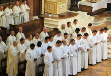 Mỹ: Xu hướng ngày càng có nhiều thanh niên trẻ hơn làm linh mục
