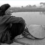 Gian khổ đời Mẹ