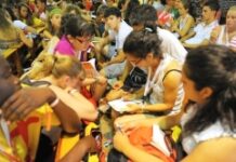 “Các Kitô hữu cầu nguyện trong nhảy múa”- Cánh thư của một thiếu nữ Islam gửi từ Madrid