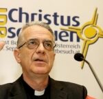 Họp báo về cuộc viếng thăm của ĐTC tại Tây Ban Nha