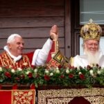 Lãnh đạo Chính thống kêu gọi Vatican giải quyết tranh chấp