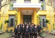 Phái đoàn Tòa Thánh đến Hà Nội