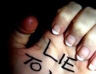 Lời Nói Dối Của Mẹ