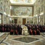 Đức Thánh Cha tiếp kiến 70 Hồng y, Giám mục Phi châu và Âu châu