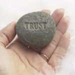 5 cách sống đức tin khi bị căm ghét và xáo trộn