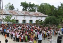 Thiếu nhi nghèo vui Trung Thu tại Họ Đạo Vị Tín