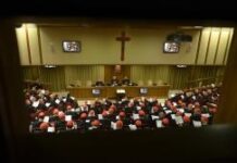 Phiên họp thứ năm của Hồng y đoàn: sáng ngày 07-03-2013