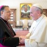 Đức Thánh Cha Phanxicô gặp Đức Thượng phụ Latinh Giêrusalem Fouad Twal