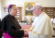 Đức Thánh Cha Phanxicô gặp Đức Thượng phụ Latinh Giêrusalem Fouad Twal