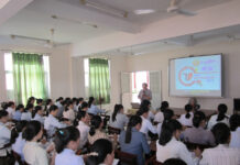 Chị Em Khấn Trọn Tĩnh Tâm Năm