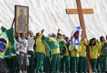 Thánh giá Ngày Giới trẻ Thế giới