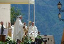 Đức Thánh Cha kêu gọi cầu nguyện cho hòa binh trên thế giới và cho các nạn nhân bạo lực bên Ai Cập