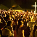 Thấy Chúa trong gian khổ