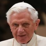 Đức Biển Đức 16 trả lời một nhà toán học vô thần