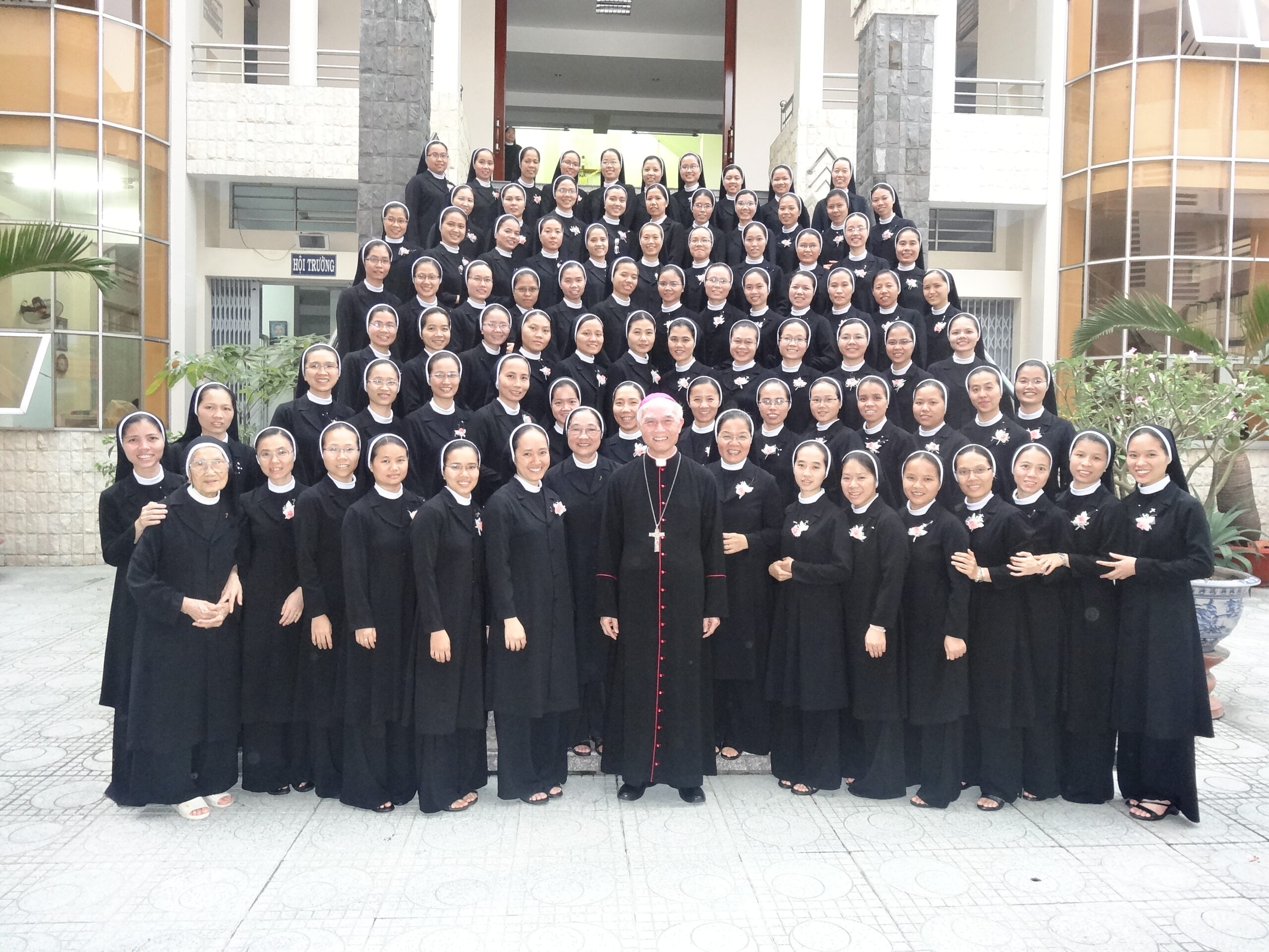 Gặp gỡ trong tin yêu