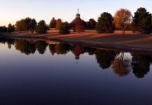 Khoảng cách giữa đời