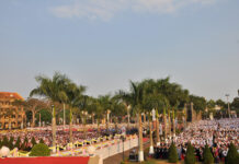 Đức Hồng Y Fernando Filoni gặp gỡ Cộng đoàn Dân Chúa Giáo phận Xuân Lộc