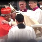 Nghi thức trao mũ và nhẫn hồng y cho ĐTGM Phêrô Nguyễn Văn Nhơn