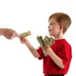 7 điều trẻ cần học về đồng tiền