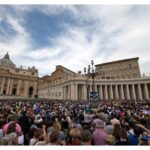 Tình yêu Thiên Chúa được thực hiện trong tình yêu tha nhân