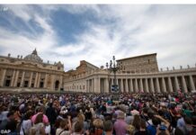 Tình yêu Thiên Chúa được thực hiện trong tình yêu tha nhân