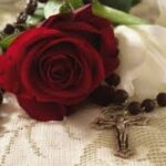 “Nàng” Chuỗi Mân Côi