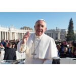 Sự chung sống giữa giầu có và bần cùng là một hổ nhục cho nhân loại