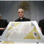 Chương trình khai mạc và mở Cửa Năm Thánh 8-12-2015