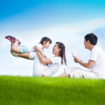 Cuộc đời dài lắm mà tình yêu thật mong manh