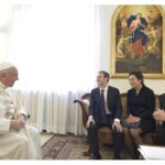 Đức Giáo Hoàng Phanxicô gặp người sáng lập Facebook