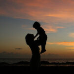 Đừng khiến mẹ đau lòng con nhé