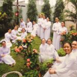 Chiếc áo trắng tinh khôi