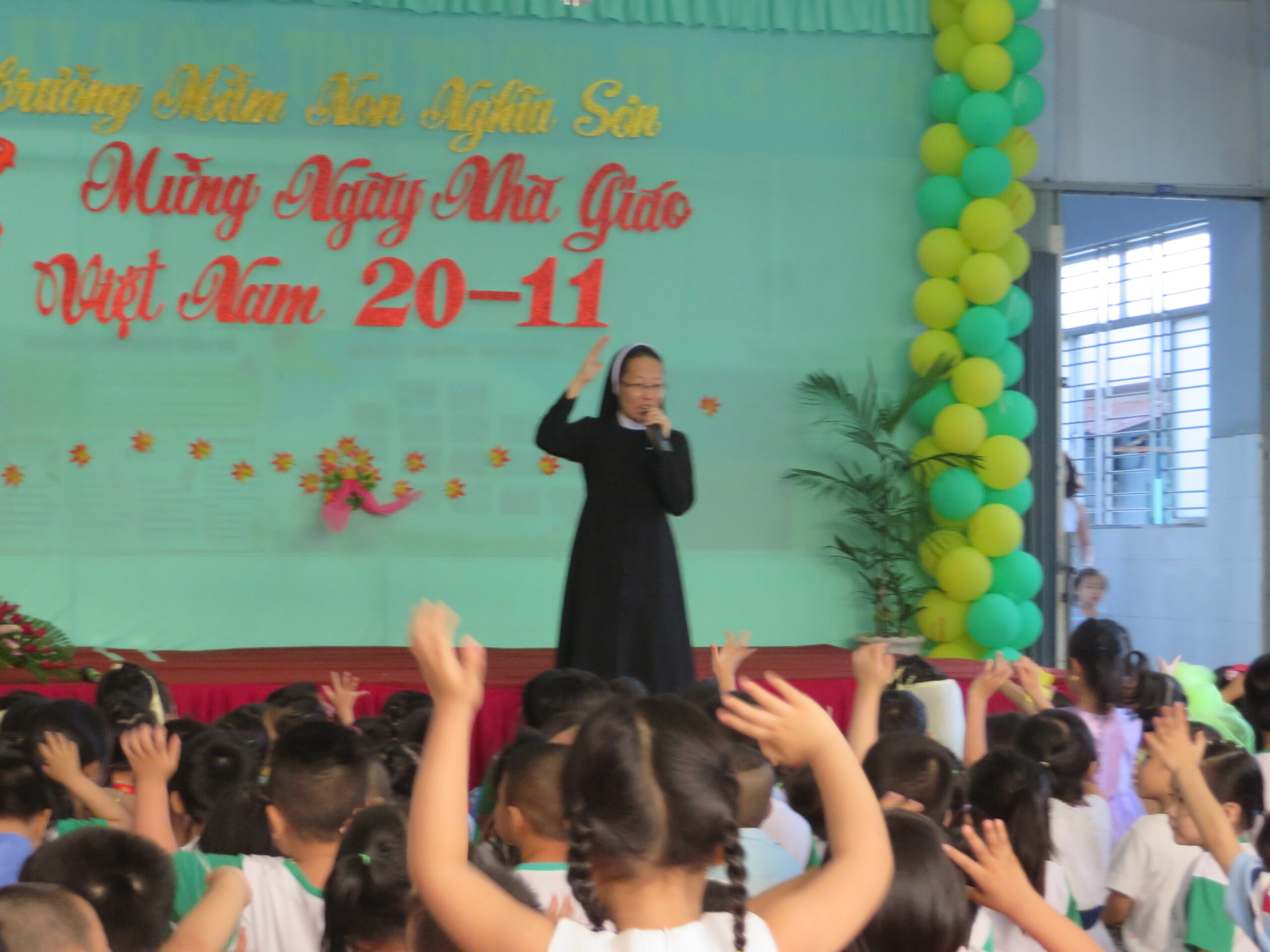 Trường Mần Non Nghĩa Sơn Mừng Ngày Nhà Giáo Việt Nam 20/11