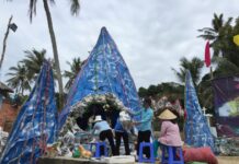 Làm hang đá đón Chúa Hài Đồng