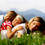 Gia Đình Cần Niềm Tin Nơi Nhau