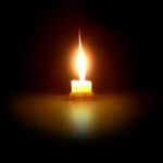 Ánh Sáng và Bóng Tối