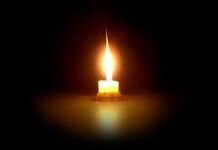 Ánh Sáng và Bóng Tối