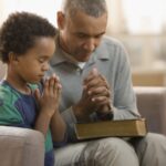 Gởi những ông bố mệt mỏi