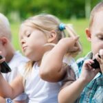 Tác hại khi cho trẻ sử dụng Smartphone