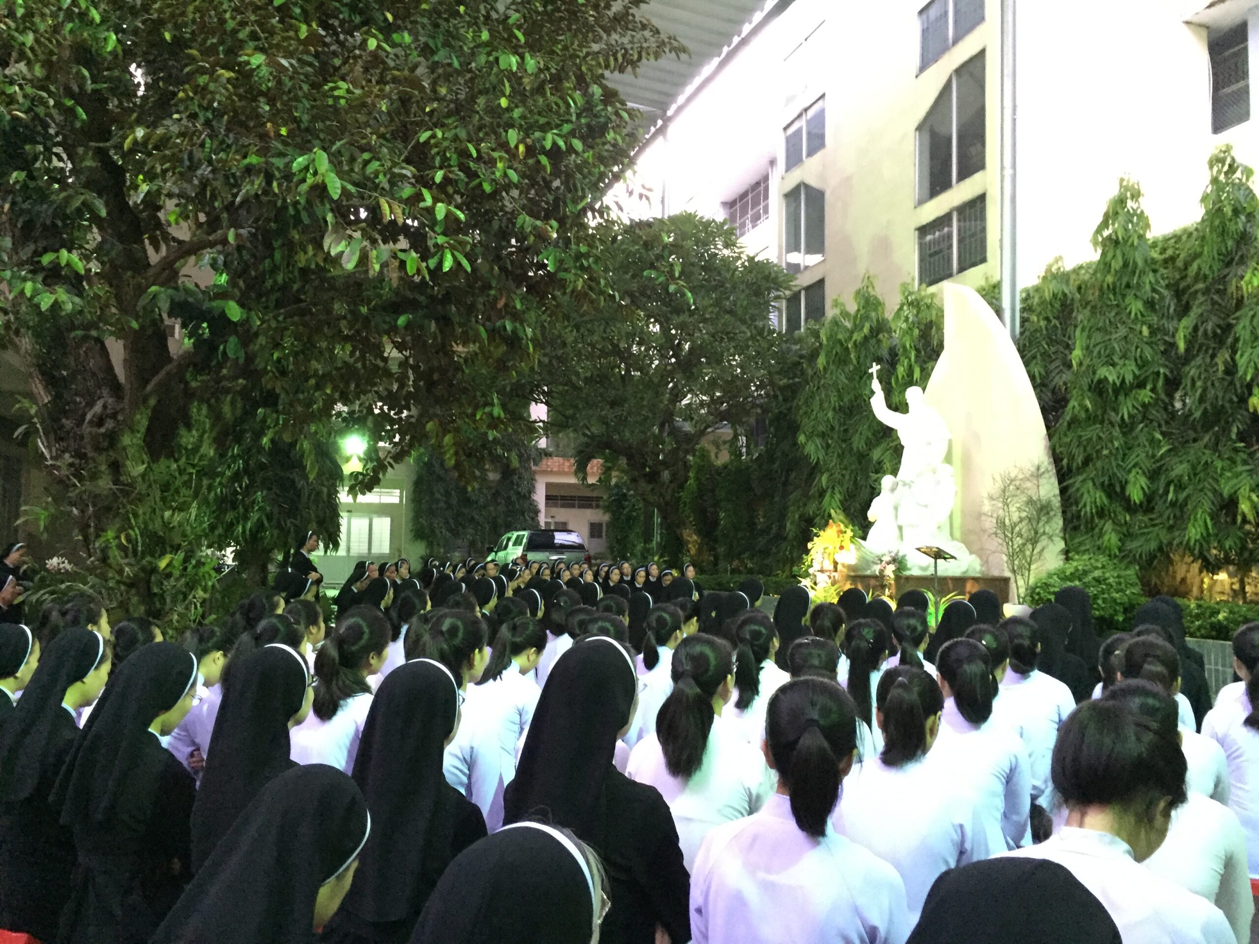 Tưởng nhớ Đức cha Lambert Đấng Sáng Lập Dòng Mến Thánh Giá