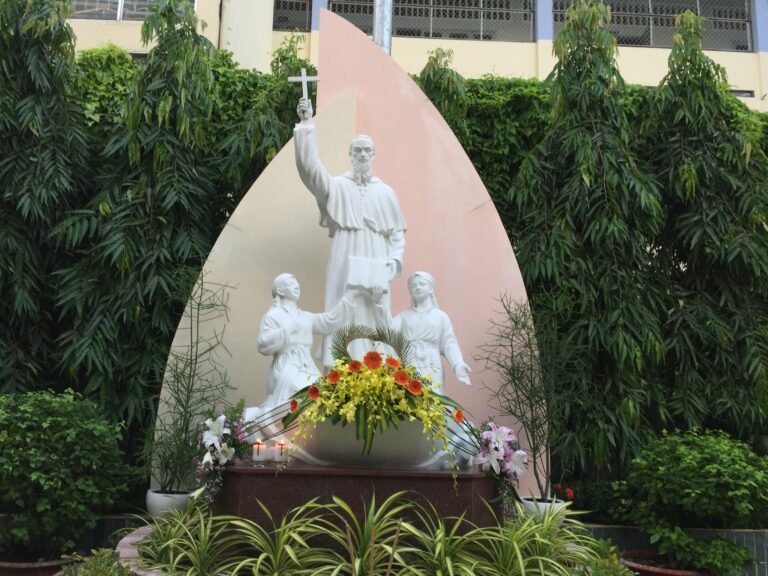 Cảm Tạ Tri Ân