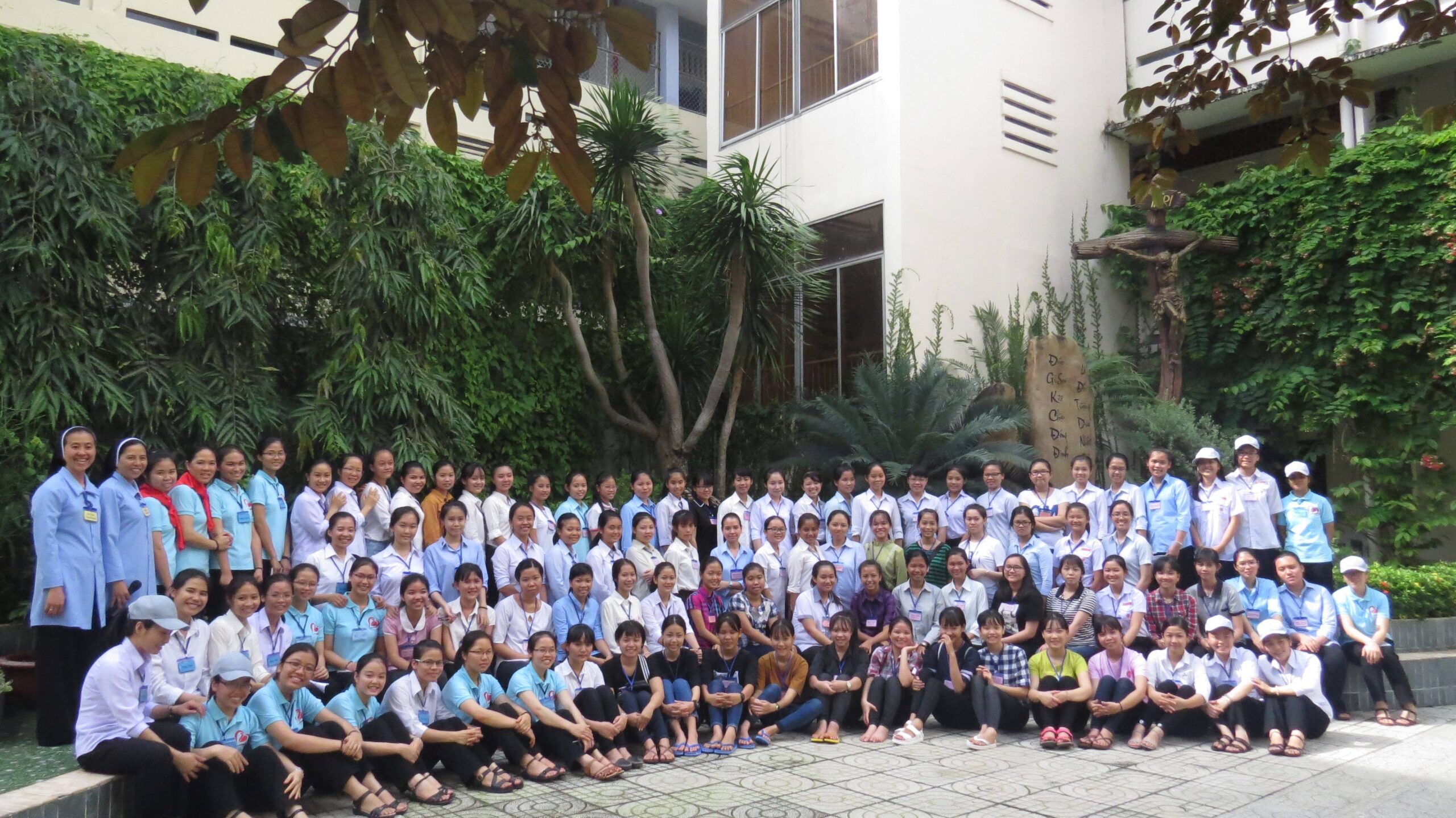 Khóa Tìm Hiểu Ơn Gọi – Ngày Thứ Nhất: “Gặp Gỡ Tình yêu”