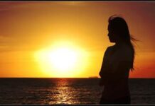 Nấm Mồ Trên Biển