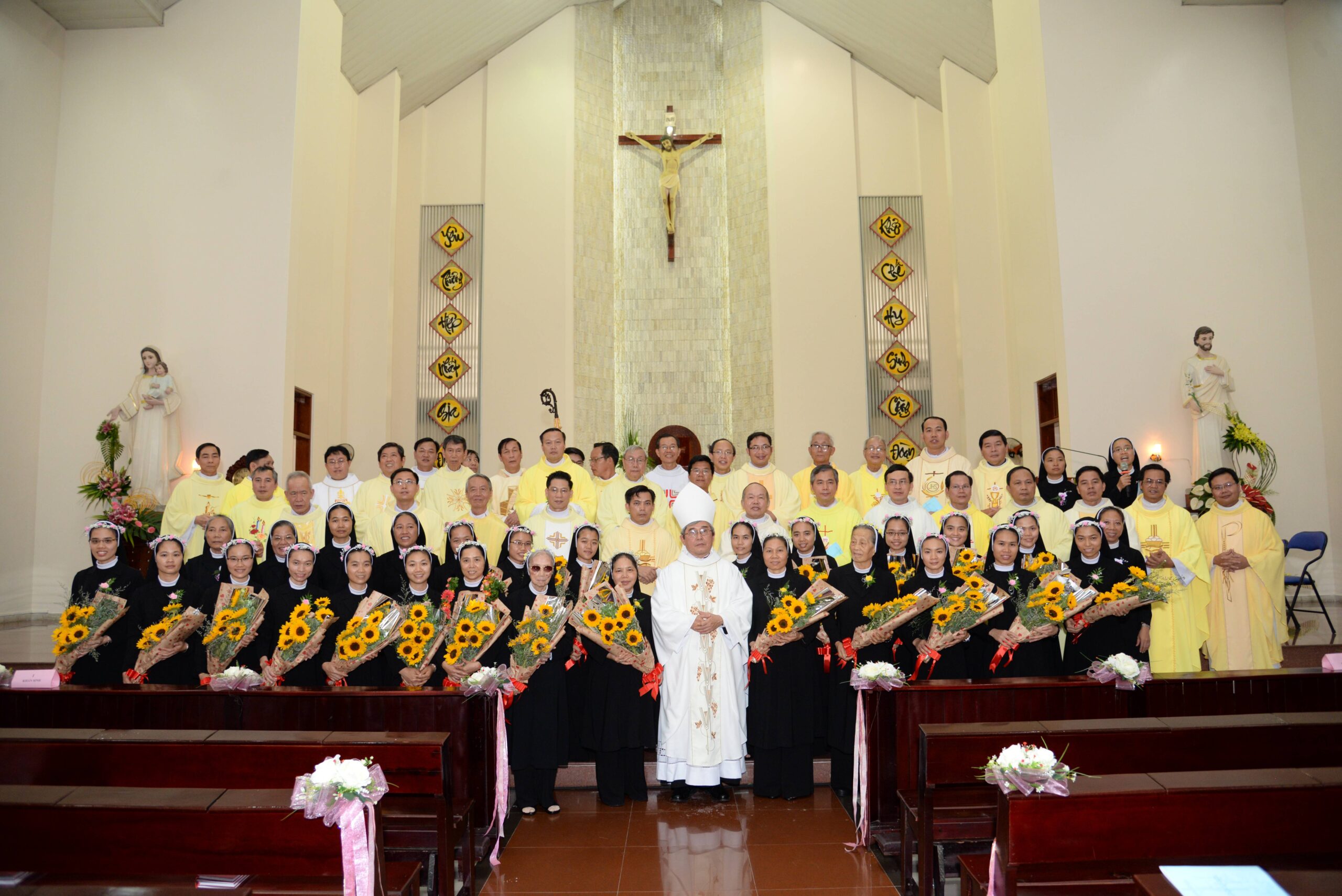 Video và hình ảnh Lễ Khấn Lần Đầu, Mừng Kim Khánh, Ngân Khánh_2018