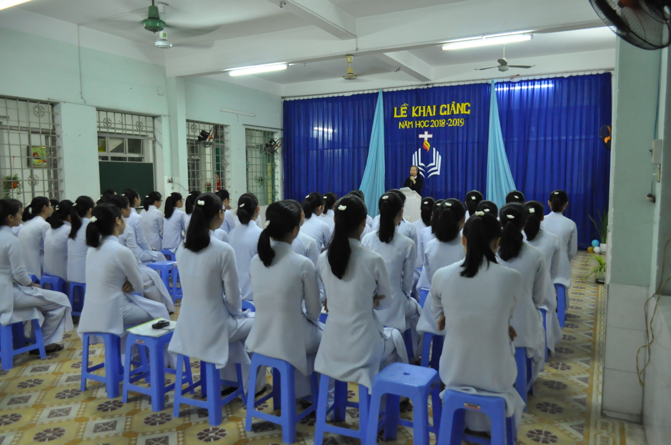 Trường học Giêsu vào năm học mới