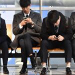 Hãy lấy điện thoại thông minh ra khỏi con cái của bạn