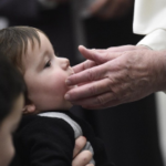 Trẻ không có lòng biết ơn, sau này sẽ thành người rất đáng sợ!