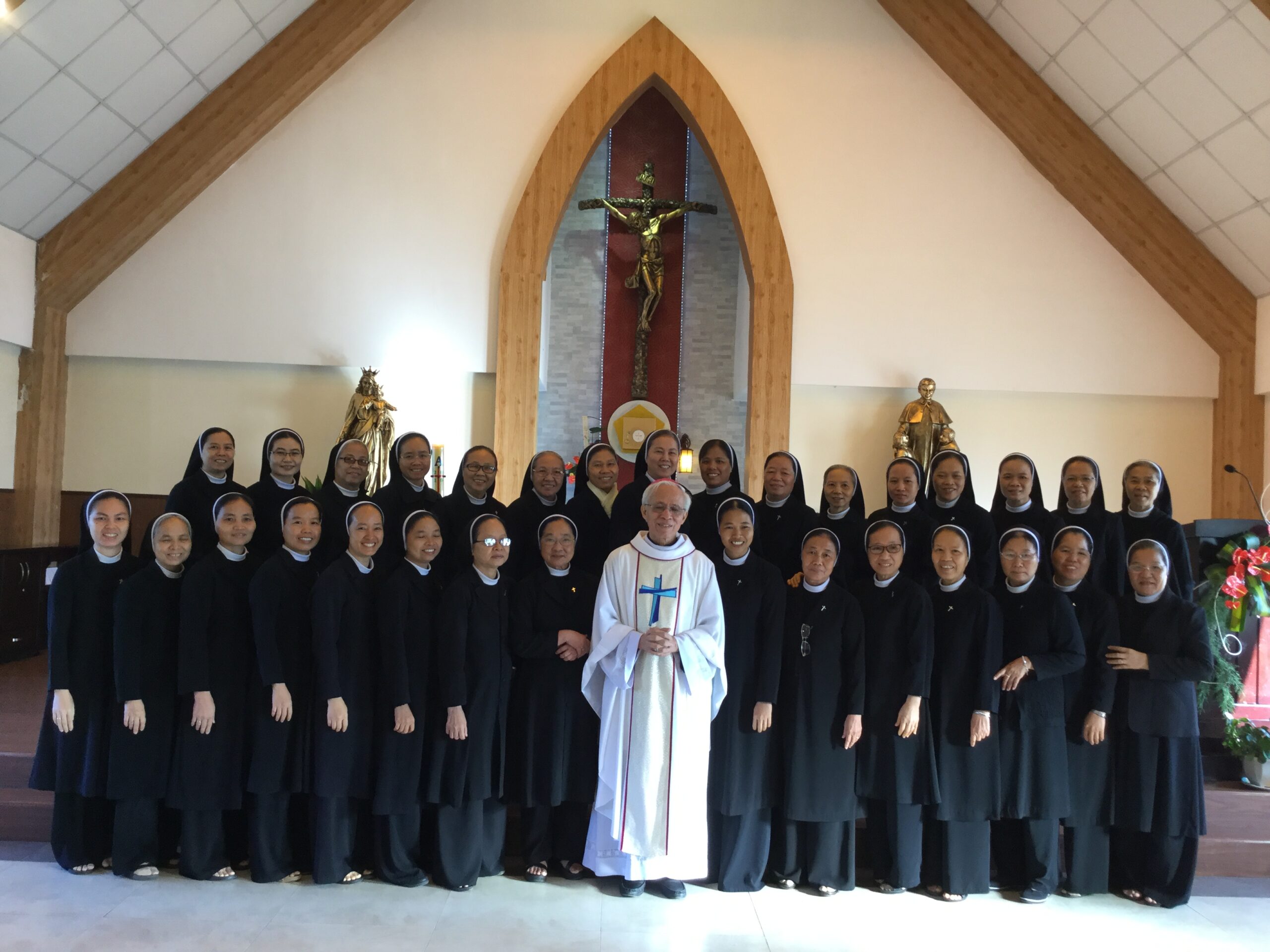 Thánh không phải là “Super-Woman”